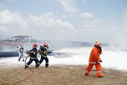 Bandara Lombok tingkatkan kemampuan petugas tangani potensi kedaruratan
