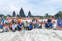 Kemenpar dampingi penuh wisatawan asal Prancis dalam tur "Around the World"