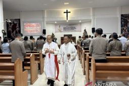 Kardinal Suharyo beri pembekalan rohani untuk TNI/Polri di Kepri