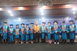 Akpar ULCLA wisuda 11 ahli madya perhotelan, cetak SDM pariwisata unggul