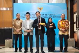 Komite Reformasi Polri membuka kritik minoritas hingga kasus kekerasan