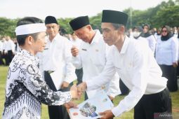 Bupati Purwakarta lantik 4.408 PPPK paruh waktu