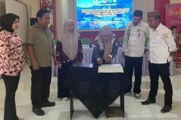 Mahasiswa UNG dorong digitalisasi layanan melalui website Desa Lahumbo
