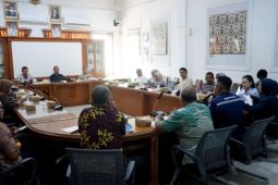 DPRD Kota Cirebon mendorong percepatan realisasi bantuan rumah ambruk