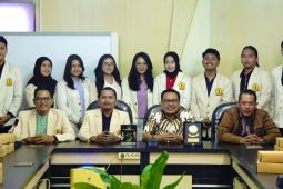 DPRD Surabaya ajak mahasiswa UWKS jadi agent of truth di era digital