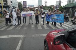 Satlantas Tulungagung bawa "korban laka" saat sosialisasi keselamatan
