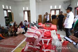 Pemkab Madina mulai salurkan bantuan usai akses ke Pantai Barat kembali terbuka