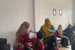 FKIP UMPR latih calon guru SD olah media pembelajaran berbasis kesenian lokal