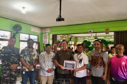 Dewan Pertahanan Nasional saksikan distribusi bantuan PT Timah dukung MBG