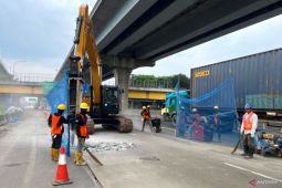 Jasamarga imbau pengendara waspadai kemacetan Tol Jakarta-Cikampek imbas perbaikan