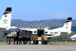 Mendagri menyerahkan bantuan ke warga terdampak bencana Aceh