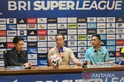 Van Gastel sayangkan laga melawan Persijap digelar tanpa penonton