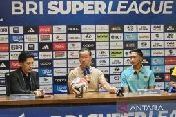 Van Gastel sayangkan laga melawan Persijap digelar tanpa penonton