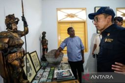 Jangan sampai punah! Fadli Zon dorong revitalisasi perpustakaan Rumphius di Ambon