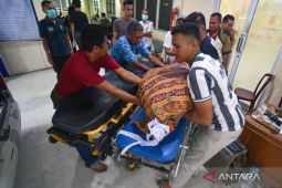 Polri masih mengidentifikasi puluhan jenazah korban banjir bandang Sumbar