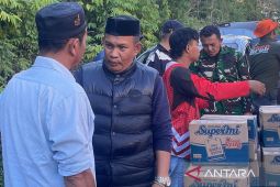 Anggota DPRA salurkan bantuan korban banjir bandang di Beutong Ateuh Nagan Raya