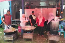 Dinsos Aceh Tenggara salurkan 2.000 nasi bungkus/hari untuk korban banjir