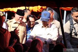 Presiden menemui pengungsi banjir Kabupaten Padang Pariaman