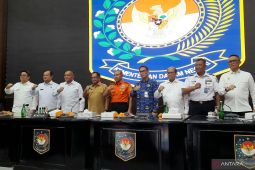 Minister probes origin of logs washed away in Sumatra floods