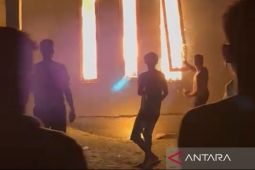 Remaja berusia 13 tahun di Aceh Barat terbakar saat pemadaman listrik