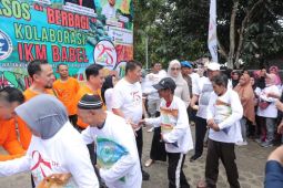 Gubernur salurkan sembako bantu warga Tanjung Binga Belitung