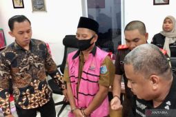 Kejari tahan PPK proyek bansos DPRD Lombok Barat