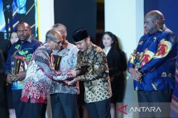 Pemkab Bekasi raih penghargaan Kemendagri tekan kemiskinan