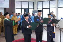 Wali Kota Pontianak lantik Direksi PDAM baru tekankan peningkatan layanan air bersih