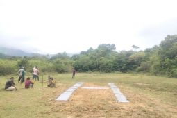 Warga Aceh Tengah buat helipad mandiri
