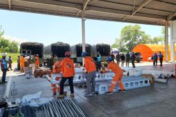 Percepat pemulihan listrik, 500 personel PLN tiba di lokasi tower terdampak di Aceh