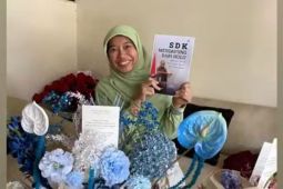 Sofa Nurdiyanti, Penulis Biografi yang angkat suara pejabat dan tokoh nasional