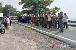 Tim Bangka Barat imbau penambang pindah ponton dari Pantai Baru