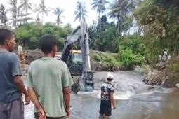 Tragis, bocah 6 tahun di Lombok Timur tewas terjepit batu di Sungai Rempung