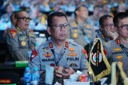 Polda Maluku Utara kirim bantuan kemanusiaan ke tiga lokasi di Pulau Sumatera