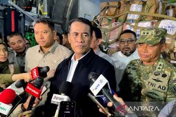 Mentan gandeng TNI untuk kirim bantuan ke Sumatra lewat laut dan udara