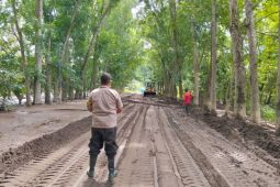 Polisi: Pengendara hati-hati melintasi lokasi lahar hujan Lewotobi