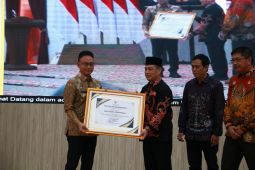 Wali Kota Pontianak diganjar penghargaan atas layanan Posbakum hingga tingkat kelurahan