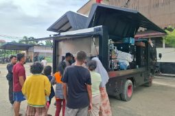 Brimob Sumut kerahkan "water treatment" distribusi air di Tapteng