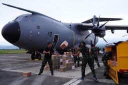 Pesawat Airbus A-400 TNI AU tiba di Aceh bawa 24 ton bantuan untuk korban banjir dan longsor