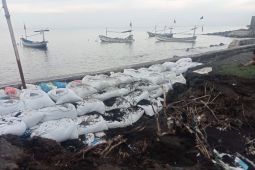 BPBD Probolinggo imbau warga pesisir waspadai rob