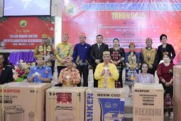 Wabup Kapuas ajak keluarga besar GKE terus memperkuat iman