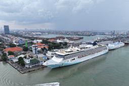 Pelabuhan Tanjung Perak catat kedatangan perdana MV Norwegian Spirit