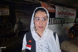 Artis Marcella Zalianty kunjungi pengungsi di Gampong Beuringen Aceh