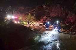Jalur Banjarwangi di Garut kembali norma pascatertutup longsor