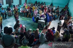 Penyaluran bantuan pangan di Ciamis