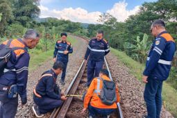 KAI Daop 2 Bandung siagakan petugas di titik jalur rawan bencana alam