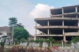 Realisasi pendapatan dan belanja daerah Pemkab Karawang masih rendah