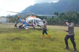 Heli Polri kirim bantuan kemanusiaan ke Simpang Jernih pedalaman Aceh Timur