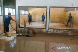 BPBD Aceh Barat bersihkan 58 fasilitas umum terdampak bencana banjir