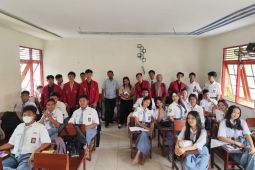 Tim Dosen UMPR tingkatkan kompetensi siswa SMK lewat evaluasi pembelajaran interaktif